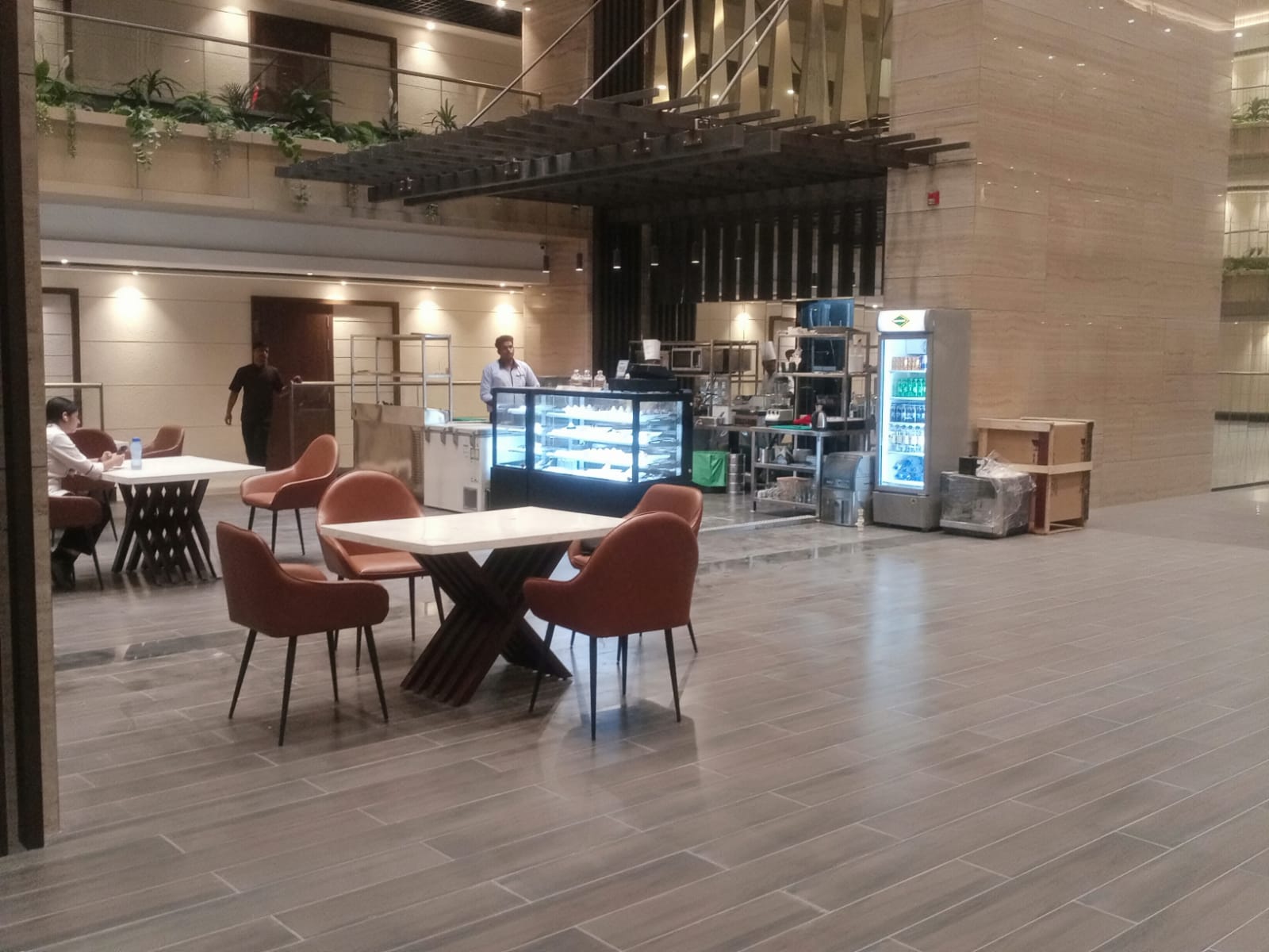 Affordable Office Space | 850 Sq.ft | Near Vijay Sales, Camp – Ideal for Businesses Pune