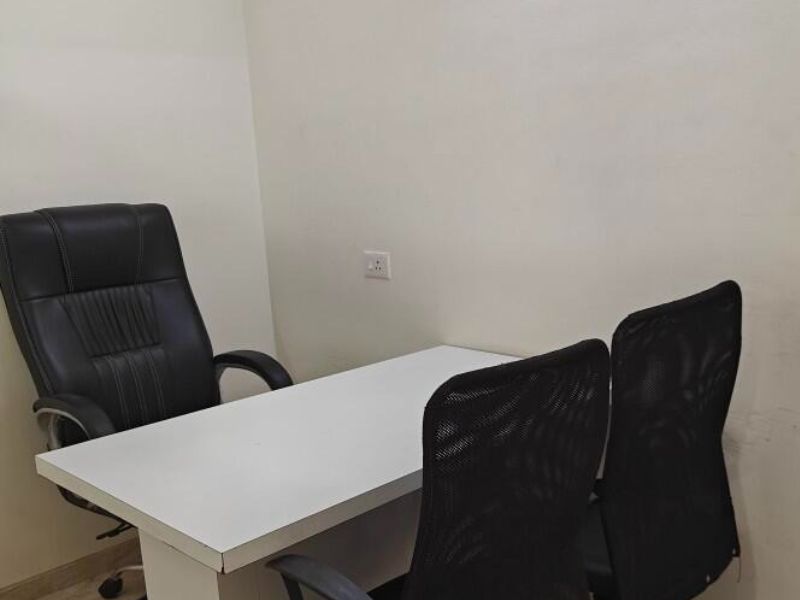 Ready-to-Move 540 Sq.ft Furnished Office Space for Lease in Shukrawar Peth’s Business Hub near Jio Mart - Pune