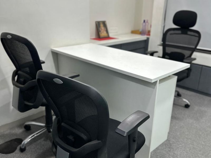 Premium 550 sq ft Office – Furnished, Near Domino’s Karve Roar- Pune