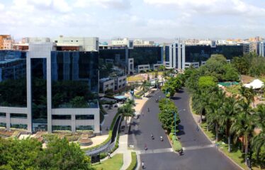 Cybercity Magarpatta office for Rent